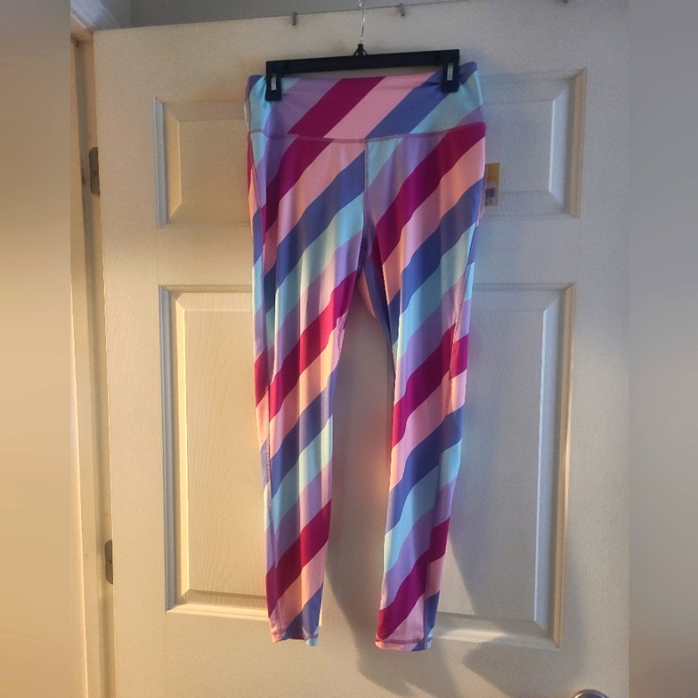 Cabana leggings NEVER WORN size M
